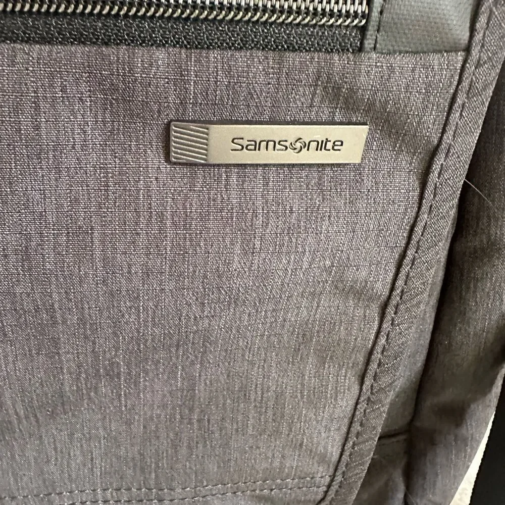 Samsonite Modern Utility Computer Laptop Messenger Travel Bag Dark Charcoal Gray